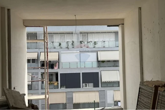 Tirane, shitet apartament 3+1+Ballkon , 143 m² 450.000 € 