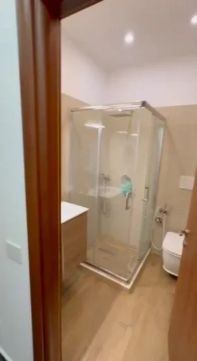 Tirane, jepet me qera apartament 2+1 Kati 1, 72 m² 540 € (astir)