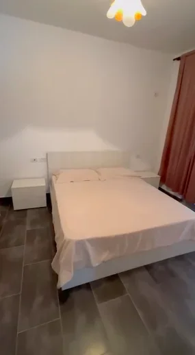 Tirane, jepet me qera apartament 2+1 Kati 1, 72 m² 540 € (astir)