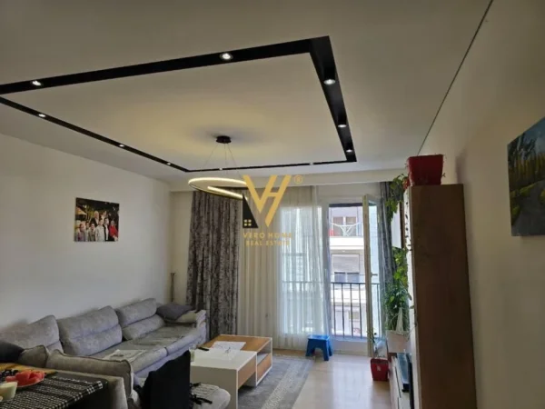 Tirane, shitet apartament 2+1+Ballkon Kati 3, 107 m² 268.000 € (ALI DEMI)