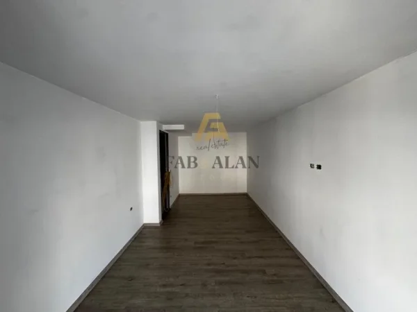 Tirane, shitet apartament duplex Dublex , 150 m² 187.500 € (Komisariati nr 4)