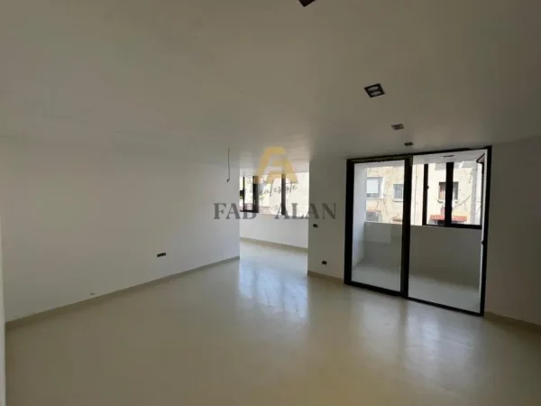 Tirane, shitet apartament duplex Dublex , 150 m² 187.500 € (Komisariati nr 4)