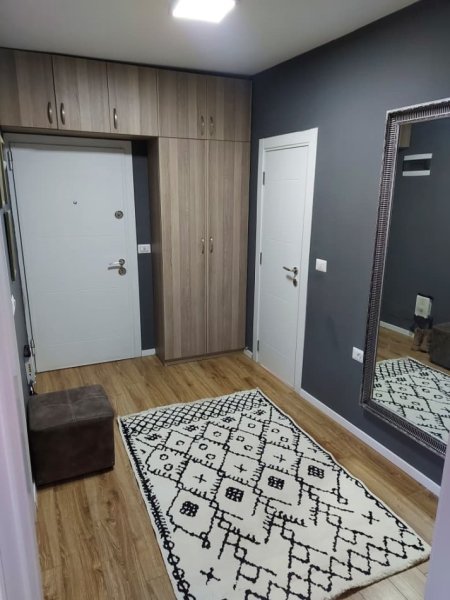 Tirane, jap me qera apartament 2+1+Ballkon Kati 5, 70 m² 510 € (kadri roshi)