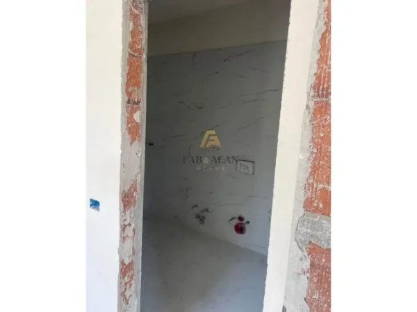 Tirane, shitet apartament 2+1+2 Kati 1, 95 m² 99.000 € (Paskuqan)