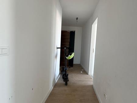Tirane, jepet me qera ambjent biznesi, 2+1+2+ Post Parkimi, Kati 9, 146 m² 1.500 € (Lake View Residence)