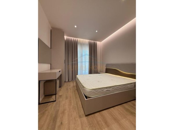 APARTAMENT 1+1+POST PARKIMI ME QERA, KOMPLEKSI ERLI ,PORCELAN