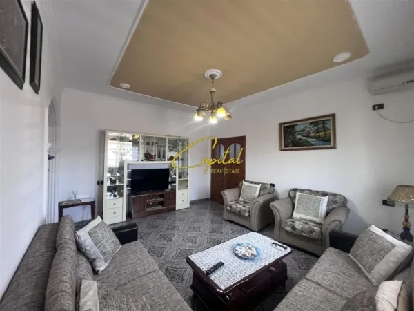 Tirane, jepet me qera apartament 2+1 Kati 2, 100 m² 450 € (SAUK)