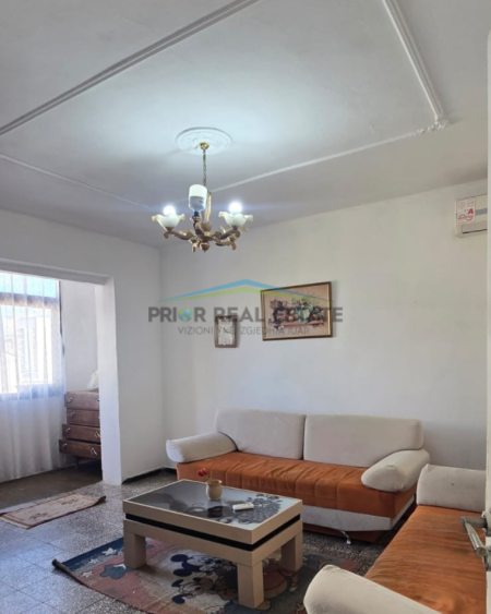 Tirane, shitet apartament 1+1+Aneks Kati 4, 64 m² 122.000 € (Rruga Tefta Tashko Koco)