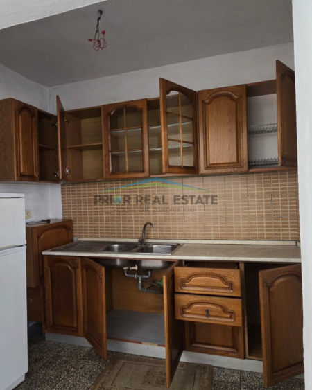 Tirane, shitet apartament 1+1+Aneks Kati 4, 64 m² 122.000 € (Rruga Tefta Tashko Koco)