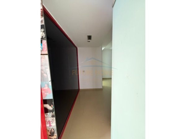 Jepet me Qera, Ambjent Biznesi ne Vollga , cmimi 250 euro