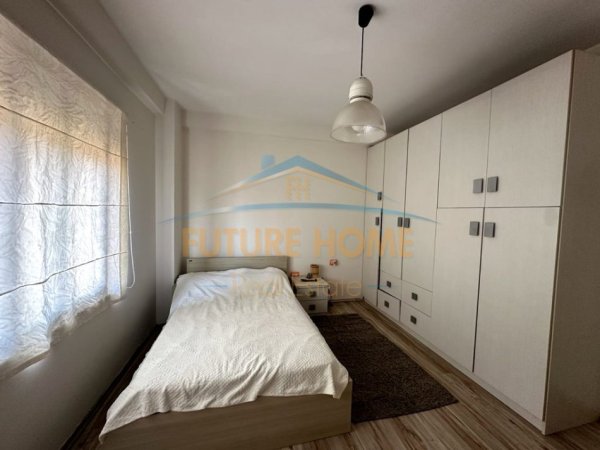 Tirane, jepet me qera apartament 1+1 Kati 3, 86 m² 550 € 