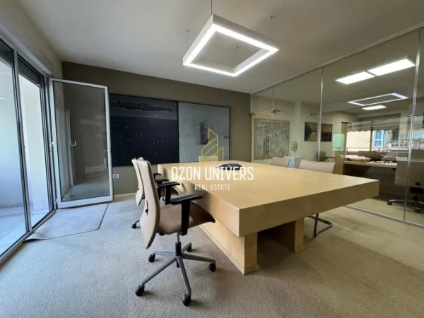 Tirane, shitet ambjent biznesi Kati 5, 290 m² 870.000 € (blloku)