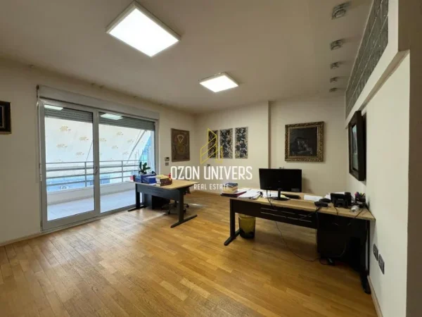 Tirane, shitet ambjent biznesi Kati 5, 290 m² 870.000 € (blloku)