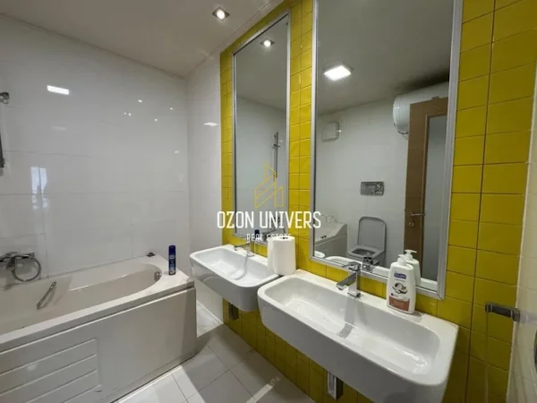 Tirane, shitet ambjent biznesi Kati 5, 290 m² 870.000 € (blloku)