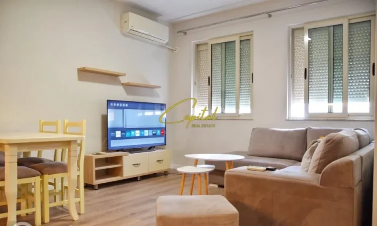 Tirane, jepet me qera apartament 1+1 Kati 3, 50 m² 600 € (KOMUNA E PARISIT)