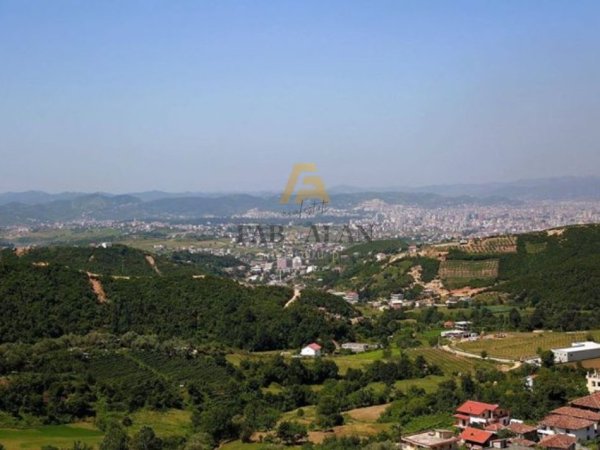 Tirane, shitet toke , 75.000 m² 6.750.000 € (Lanabregas)