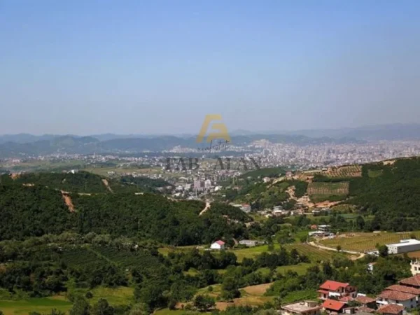 Tirane, shitet toke , 75.000 m² 6.750.000 € (Lanabregas)