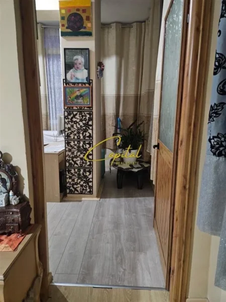 Tirane, jepet me qera apartament 3+1 Kati 3, 138 m² 500 € (VILAT GJERMANE)