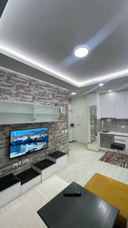 Tirane, jepet me qera apartament 1+1+Aneks+Ballkon Kati 3, 60 m² 650 € (Kompleksi Kika 2)