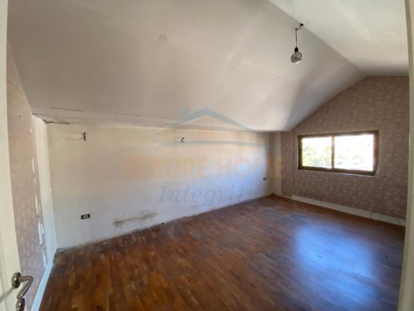 Tirane, jepet per qira Vile 3 Katshe Kati 3, 426 m² (Rruga Halit Bega,Allias)