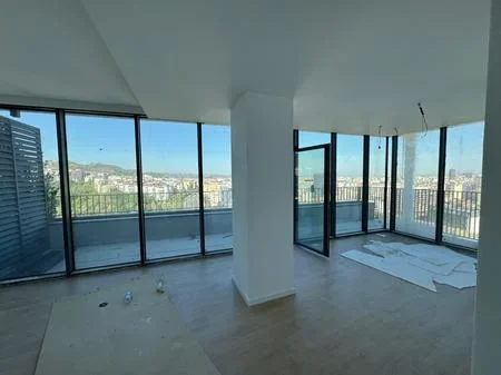 Tirane, jepet me qera zyre Kati 12, 138 m² 1.500 € (Lake View Residence)