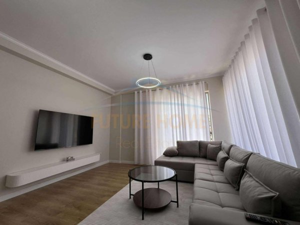 Tirane, shitet apartament 2+1 Kati 9, 91 m² 148.000 € (Unaza e Re, Tiranë)