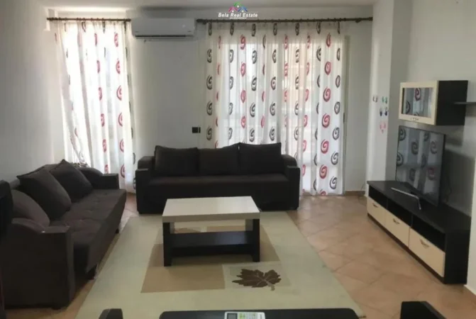 Tirane, jepet me qera apartament 1+1+Ballkon Kati 7, 65 m² 700 € (Kompleksi Usluga)
