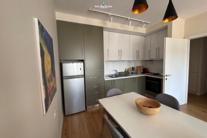 Tirane, jepet me qera apartament 2+1+Ballkon Kati 6, 90 m² 750 € (Kompleksi Magnet)