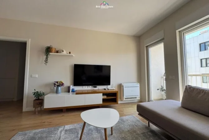 Tirane, jepet me qera apartament 2+1+Ballkon Kati 6, 90 m² 750 € (Kompleksi Magnet)