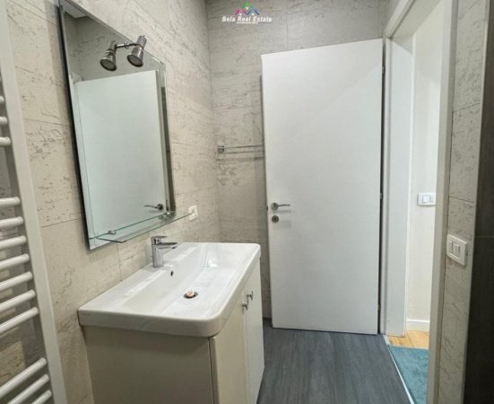 Tirane, jepet me qera apartament 2+1+Ballkon Kati 6, 90 m² 750 € (Kompleksi Magnet)