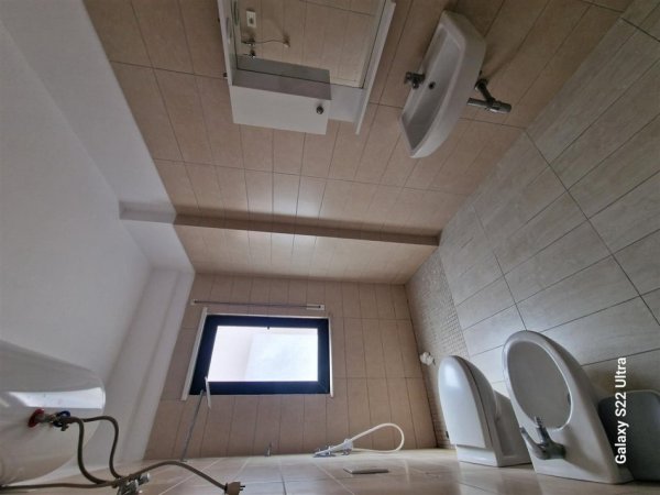 Tirane, jepet me qera apartament 2+1+Ballkon Kati 6, 100 m² 650 € (ASTIR)