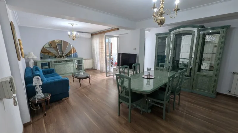 Tirane,Bllok me qera apartament 2+1+parkim Kati 4, 123 m² 1.299 € (Rruga Nikolla Tupe)