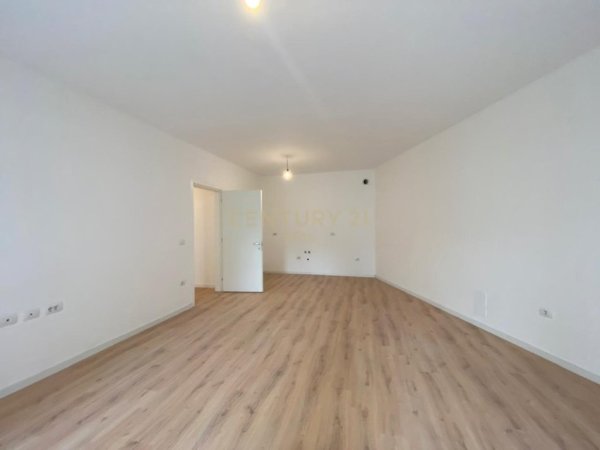 Tirane, shitet apartament 2+1+Aneks+Ballkon Kati 2, 130 m² 278.000 € (Garden Residence by Salillari, Kopshti Zoologjik!)