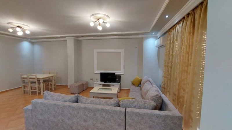 Tirane, jepet me qera apartament 2+1+Ballkon Kati 3, 95 m² 450 € (Rruga e thesarit)