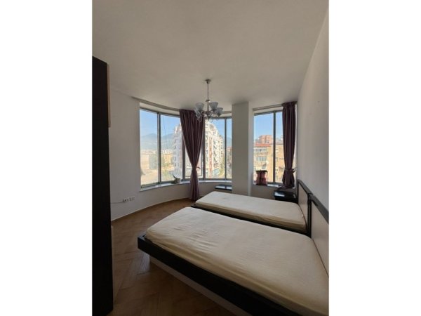 Tirane, jepet me qera apartament 2+1 Kati 3, 115 m² 600 € (Tregu Elektrik)
