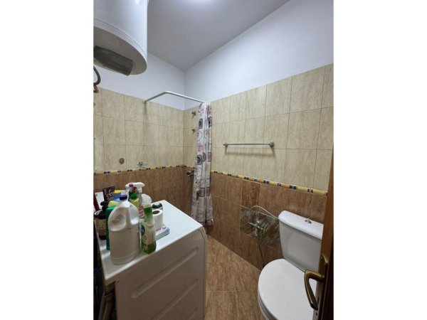 Tirane, jepet me qera apartament 2+1 Kati 3, 115 m² 600 € (Tregu Elektrik)