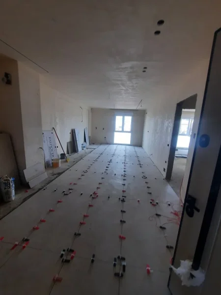 Tirane, ofroj Shtrim&Veshje pllakash mermeri