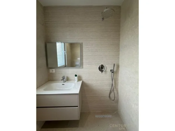 Tirane, jepet me qera apartament 2+1 Kati 11, 90 m² 850 € (Kompleksi Delijorgji)