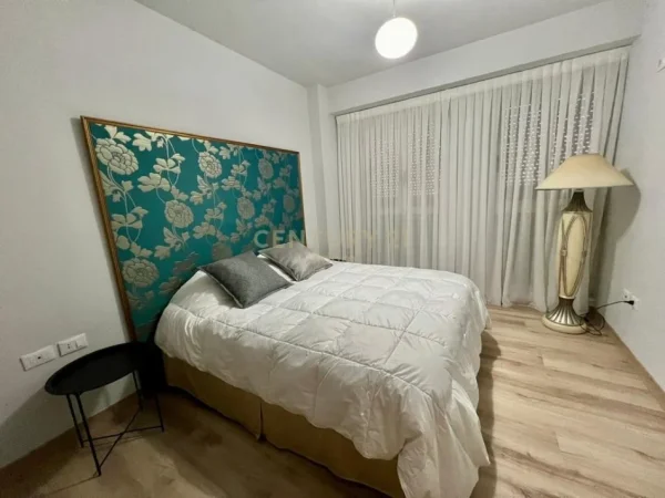 Tirane, jepet me qera apartament 2+1+Ballkon Kati 3, 99 m² 1.000 € (Delijorgji)
