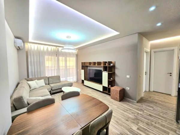 Tirane, jepet me qera apartament Kati 5, 116 m² 800 € (Kompleksi Panorama)