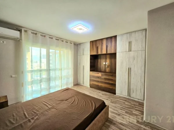 Tirane, jepet me qera apartament Kati 5, 116 m² 800 € (Kompleksi Panorama)