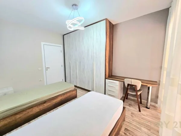 Tirane, jepet me qera apartament Kati 5, 116 m² 800 € (Kompleksi Panorama)