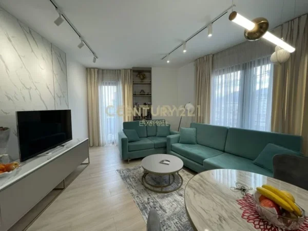 Tirane, jepet me qera apartament 1+1 Kati 8, 70 m² 1.000 € (Bulevardi Zogu 1)
