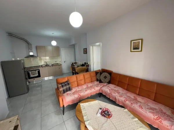 Tirane, jepet me qera apartament Kati 2, 75 m² 500 € (Fresku)