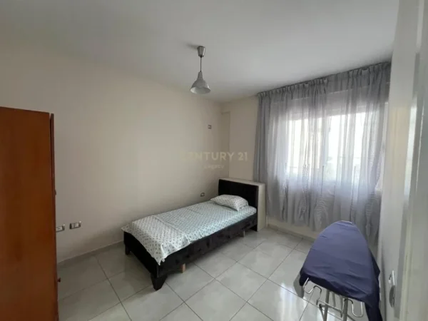 Tirane, jepet me qera apartament Kati 2, 75 m² 500 € (Fresku)