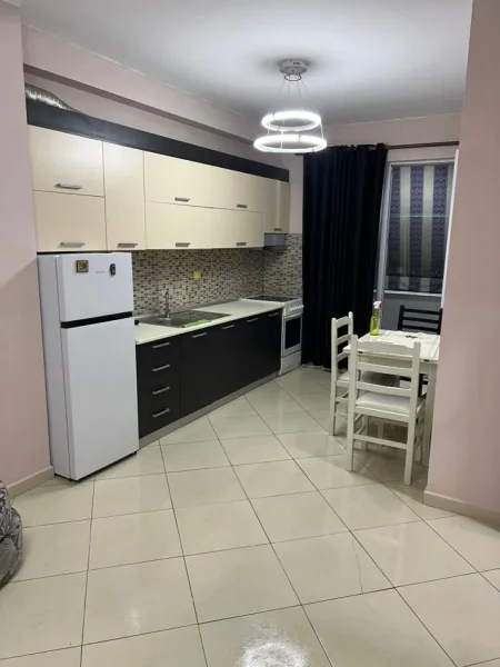 Tirane, jap me qera apartament 1+1+Ballkon , 70 m² 400 € (Teodor keko)