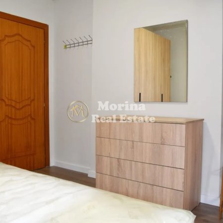 Tirane, jepet me qera apartament 1+1 Kati 2, 65 m² 600 € (Komuna Parisit)