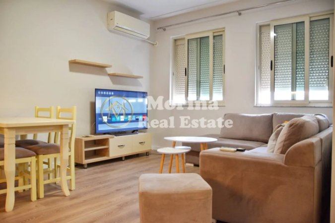 Tirane, jepet me qera apartament 1+1 Kati 2, 65 m² 600 € (Komuna Parisit)