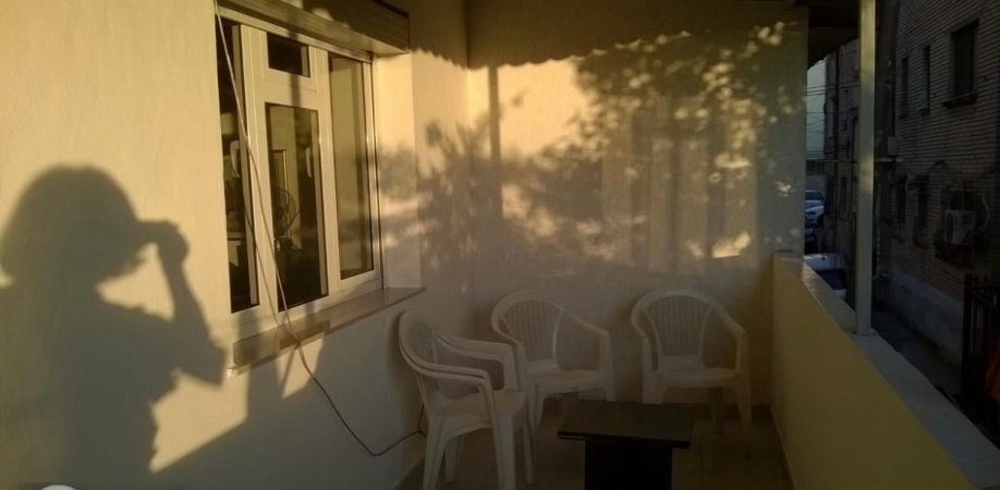 Tirane, shitet apartament 1+1+Ballkon , 50 m² 