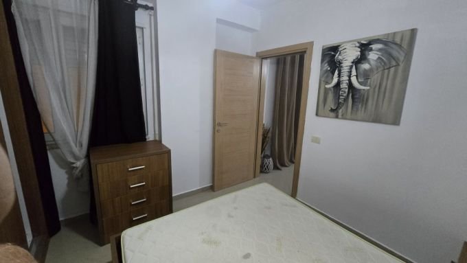 Tirane, jepet me qera apartament 2+1 Kati 2, 60 m² 500 € (Rruga Bill Klinton)